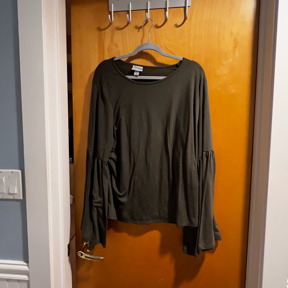Ava + Viv Olive Green Bell sleeved blouse. 2X